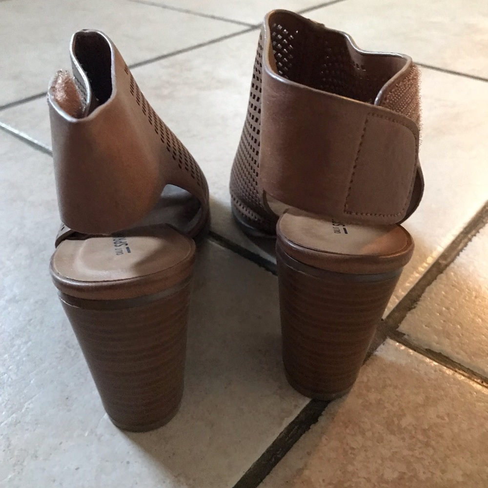 Booties - Picture 4 of 4